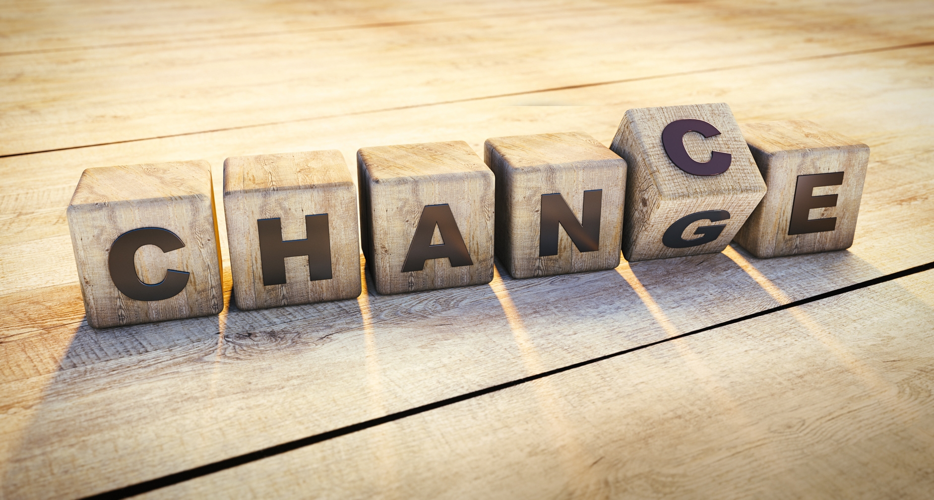 Die Buchstaben aus Würfeln bilden die Worte Change - Chance. Das "G" steht auf dem selben Buchstaben wie das "C". Dieser Würfel wird gekippt. Die Buchstaben aus Würfeln bilden die Worte Change - Chance. Das "G" steht auf dem selben Buchstaben wie das "C". Dieser Würfel wird gekippt.