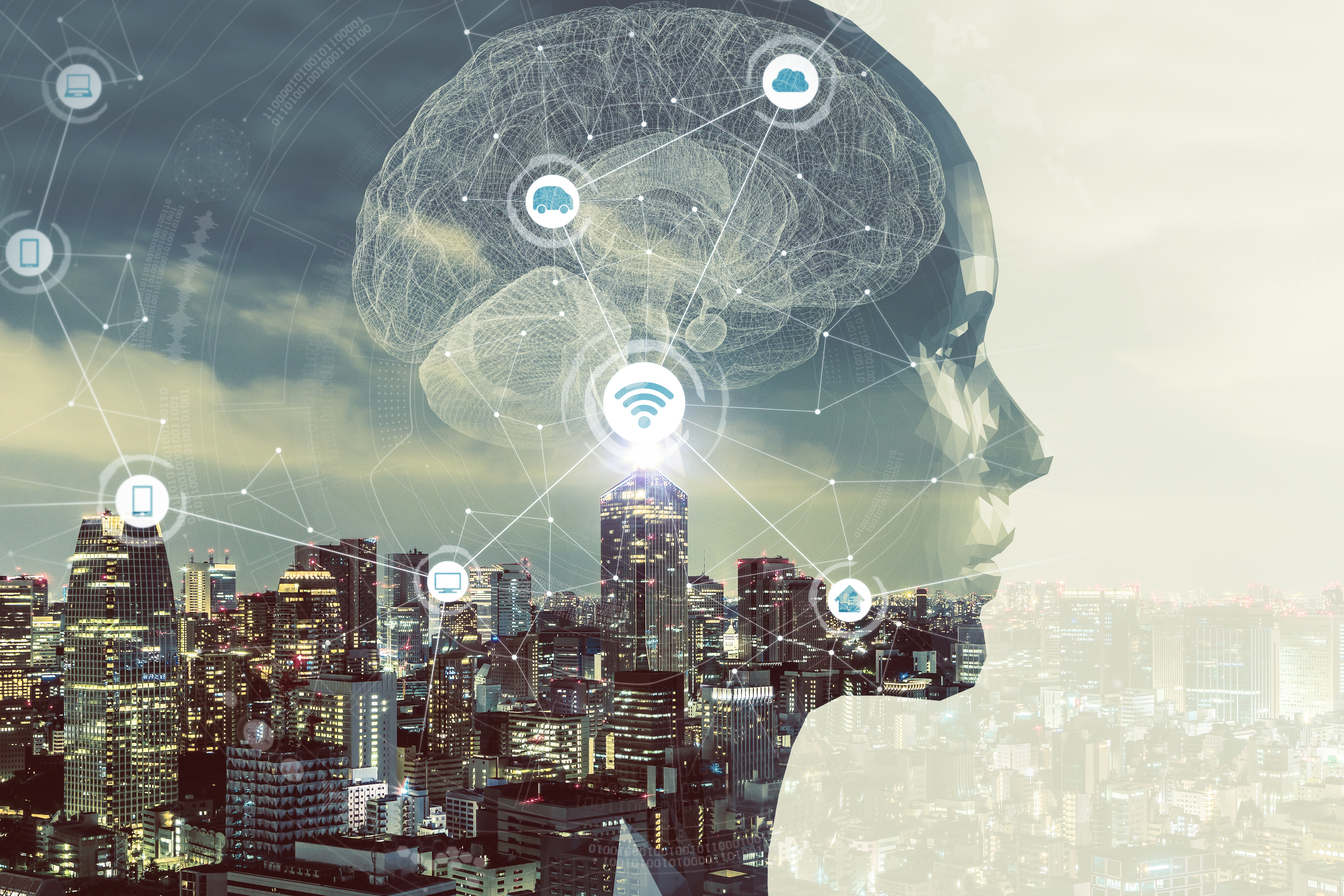 Künstliche Intelligenz - Ein großer durchscheinender, menschlicher Kopf schwebt über einer Stadt. Das Gehirn ist verknüpft mit digitalen Schaltstellen. Künstliche Intelligenz - Ein großer durchscheinender, menschlicher Kopf schwebt über einer Stadt. Das Gehirn ist verknüpft mit digitalen Schaltstellen.